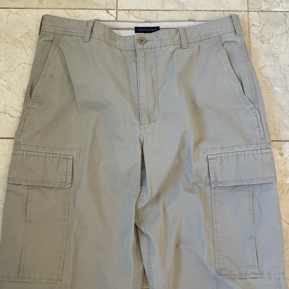 Banana Republic Cargo Pants, Khaki Color, 100% Cotton, 6-Pockets, Men’s 36 x 34 - Picture 2 of 15